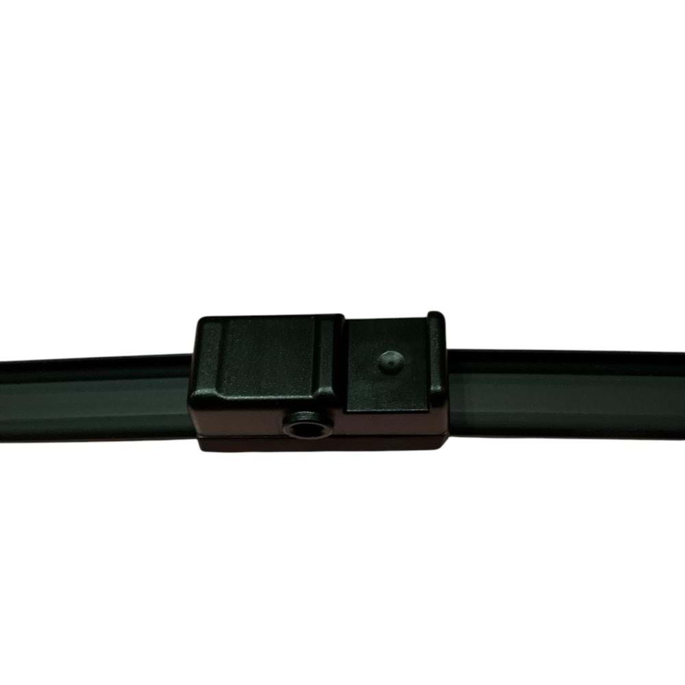 ÖN SİLECEK SÜPÜRGESİ ÖZEL 530MM-475MM