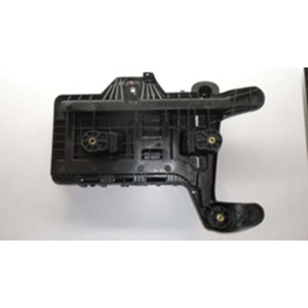 AKÜ ALT PLASTİĞİ