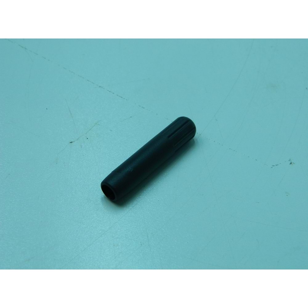 KİLİTLEME BUTONU FABİA 00-04/A4 95-01 8D0837187