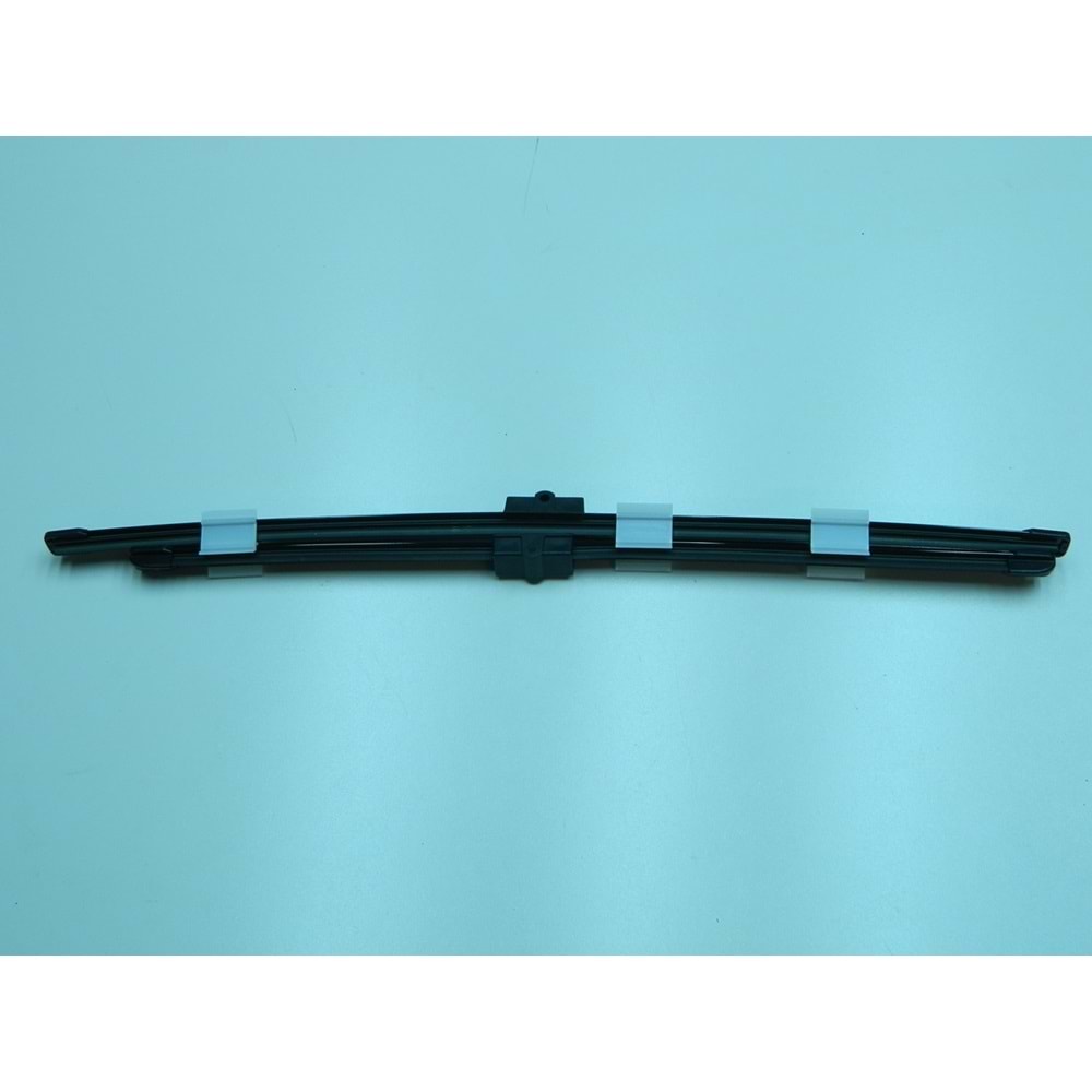 ÖN SİLECEK SÜPÜRGESİ ÖZEL 530MM-475MM