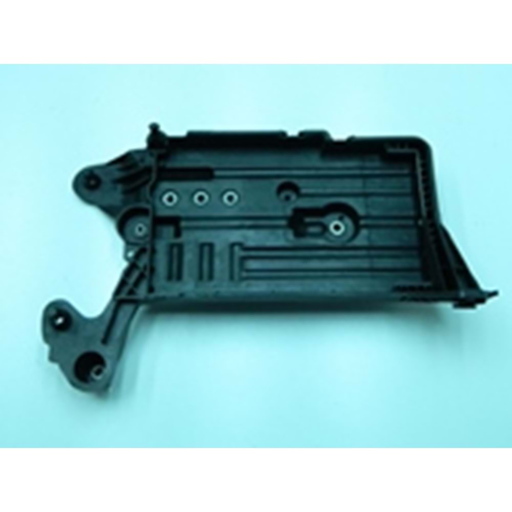 AKÜ ALT PLASTİĞİ