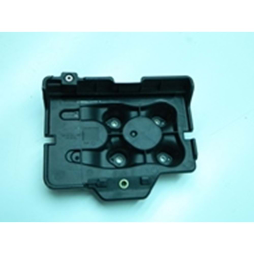 AKÜ ALT PLASTİĞİ