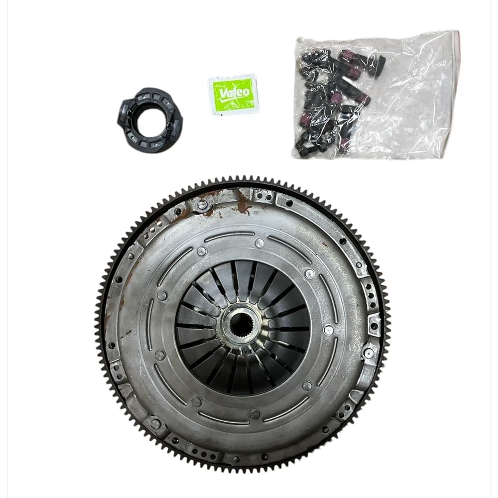 VOLANTLI+DEBRİYAJ SETİ+RULMAN