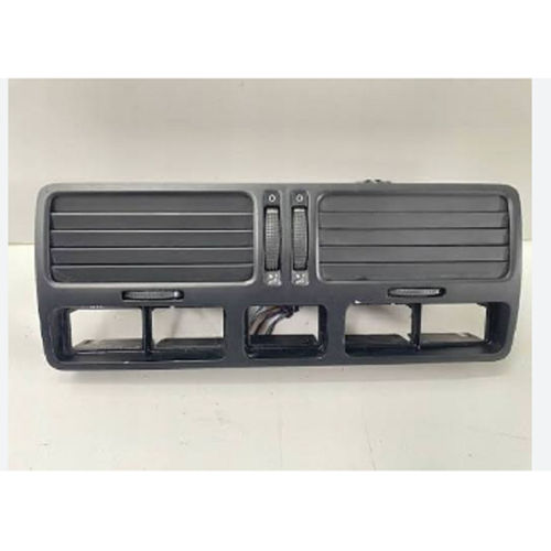 GOLF4 1998 - 2004 GÖĞÜSLÜK HAVALANDIRMASI ORTA