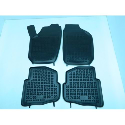 PASPAS POLO 02-05/IBIZA 02-08/POLO 05-10(REZAW-PLAST)8363