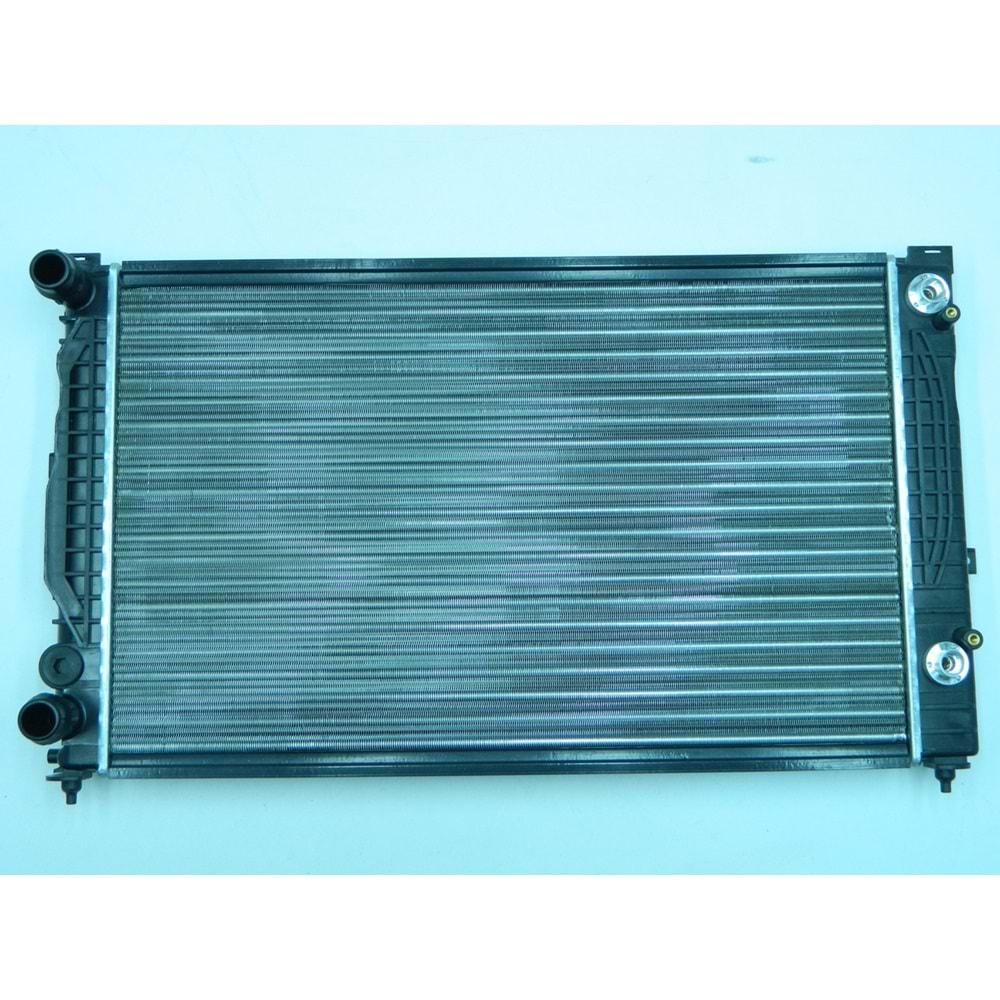 SU RADYATÖRÜ PASSAT 97-00 8D0121251M