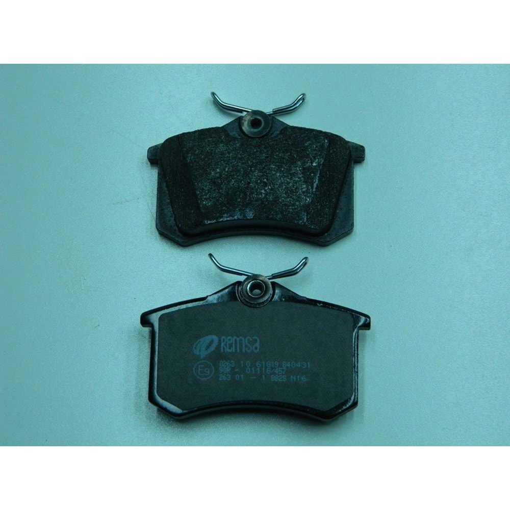 ARKA FREN BALATASI GOLF4 98-04/BORA 98-04/PASSAT 97-00/POLO 02-05 1K0698451A/C/J