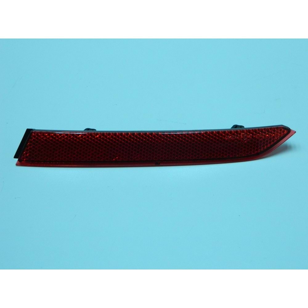 ARKA TAMPON REFLEKTÖRÜ PASSAT 15-- 3G0945105A